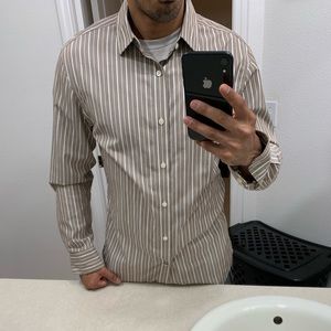 Banana Republic men’s Non-Iron Dress Shirt